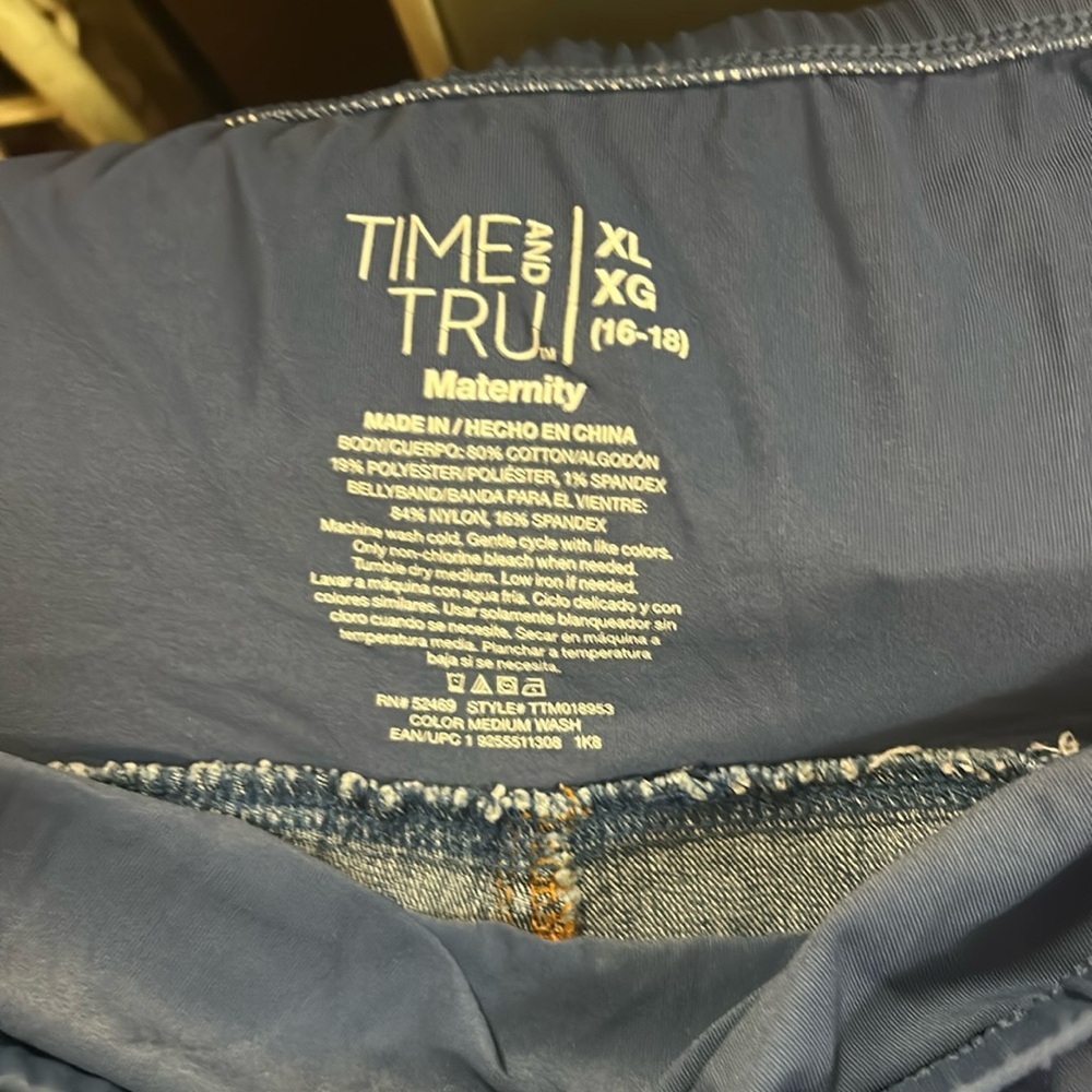 Time and TRU XLXG 16-18 Blue Blue Jeans  Maternity